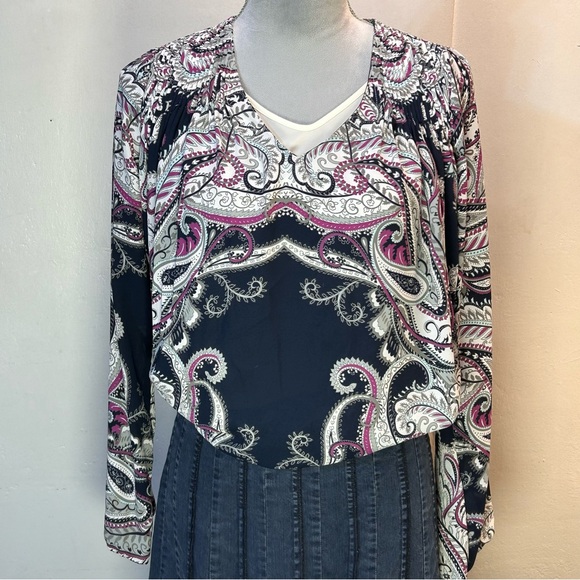 Banana Republic Tops - #0240 Banana Republic Pink/Navy Graphic Long Sleeve Blouse-S
